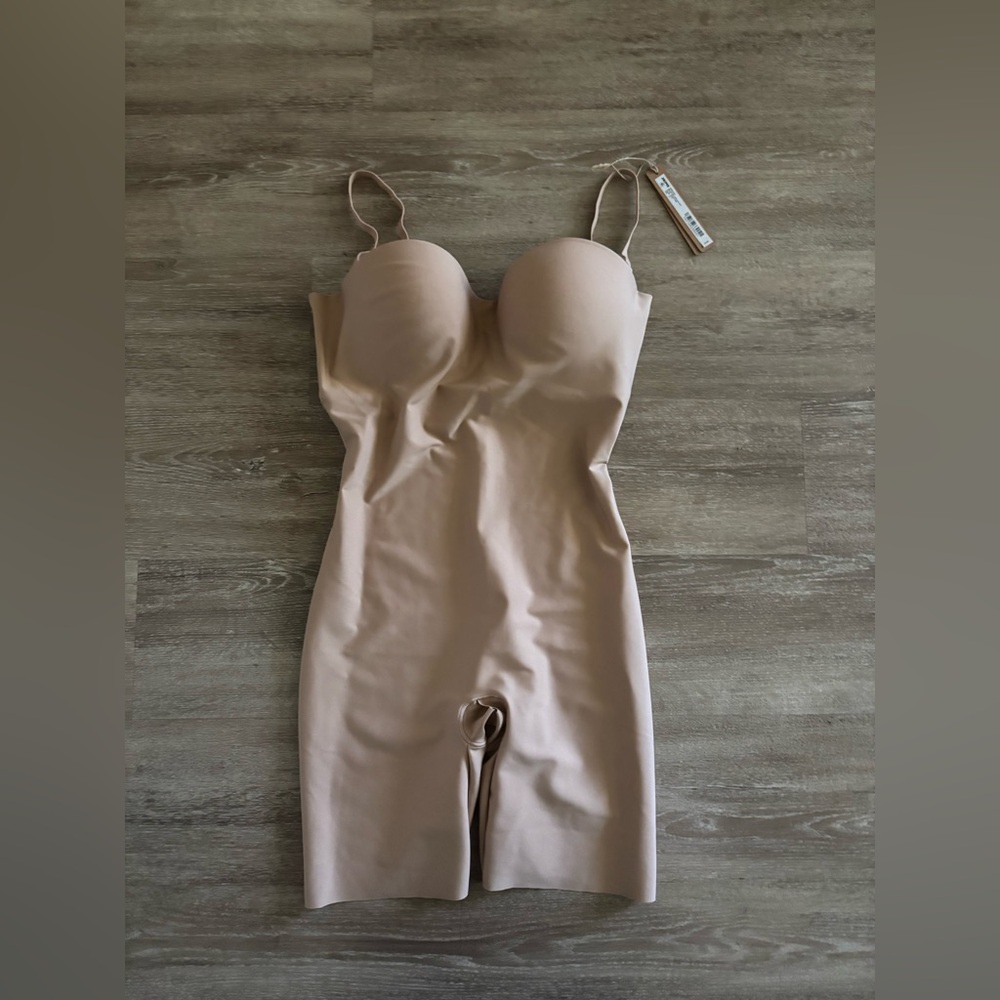 SKIMS Nude Shapewear Bodysuit